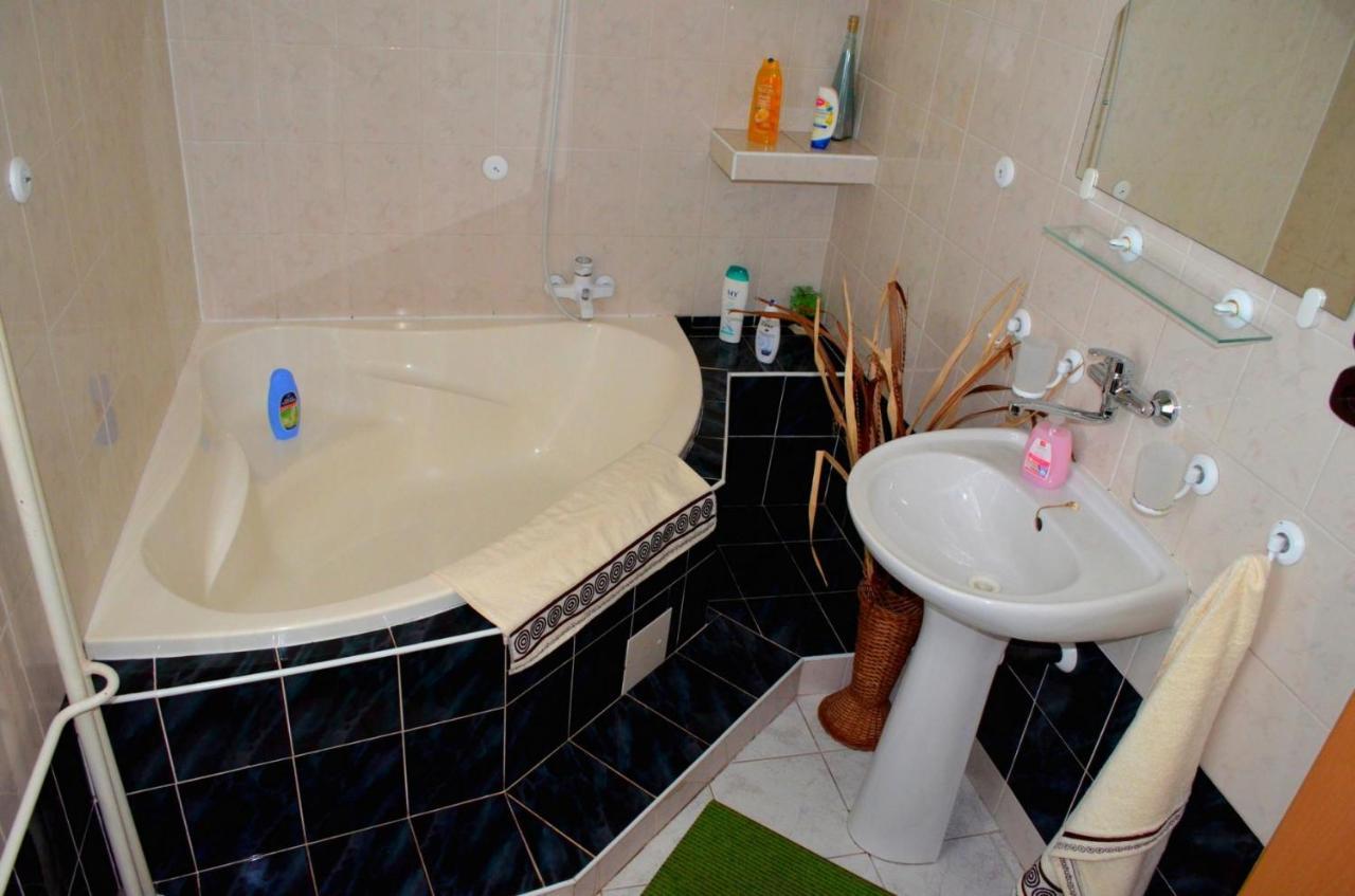 Apartmány Riviéra&Vila Deluxe Liptov Bešeňová Ruzomberok Esterno foto