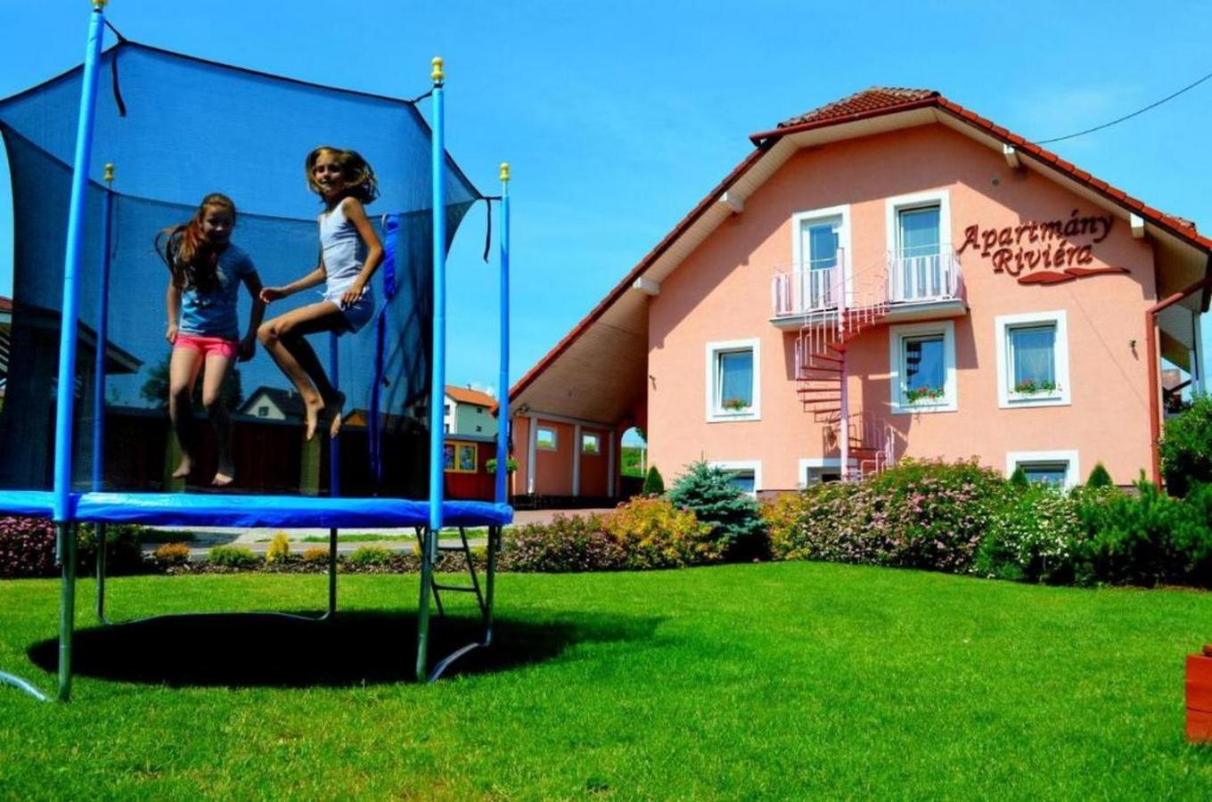 Apartmány Riviéra&Vila Deluxe Liptov Bešeňová Ruzomberok Esterno foto